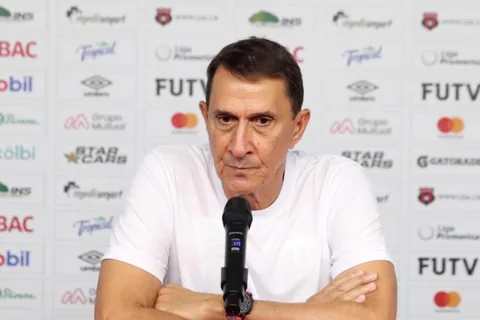 Guimaraes ya lo sabe: Alajuelense está cerca de perder a una pieza clave