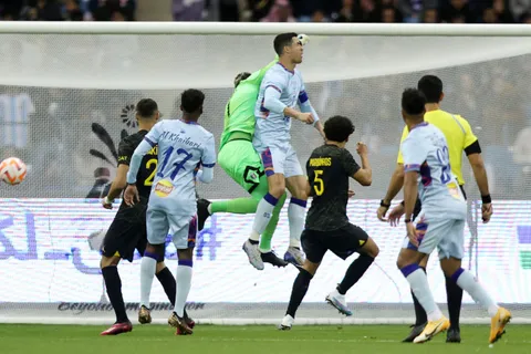 Keylor Navas sufre doblete de Cristiano Ronaldo en triunfo del PSG ante Riyadh Season (VIDEO)
