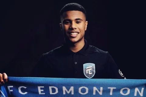 Nació en Canadá, tiene ascendencia africana y aceptó jugar con La Selecta