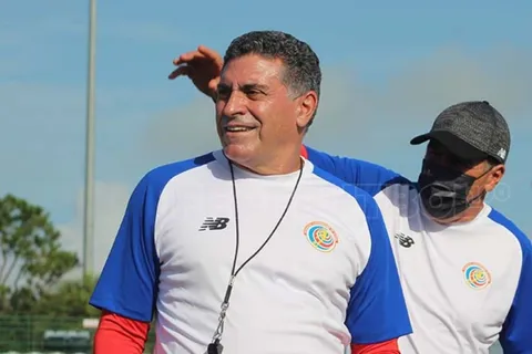 Luis Fernando Suárez hará rotaciones en el once Tico