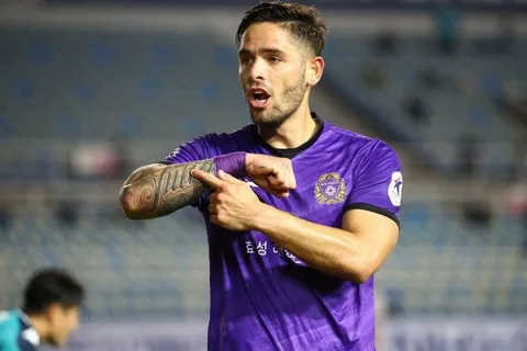 El monto que Alajuelense cobrará por Jonathan Moya y la inversión que harán