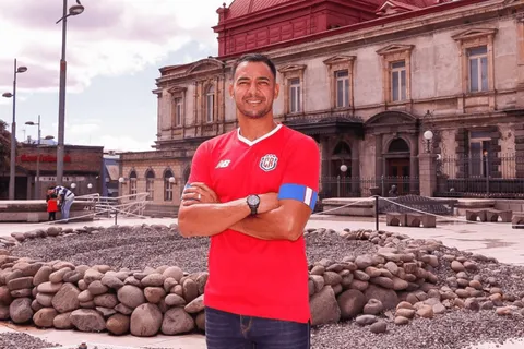Michael Umaña anhelaba cerrar su carrera en Costa Rica como Bryan Ruiz: "merecía ir a otro Mundial"
