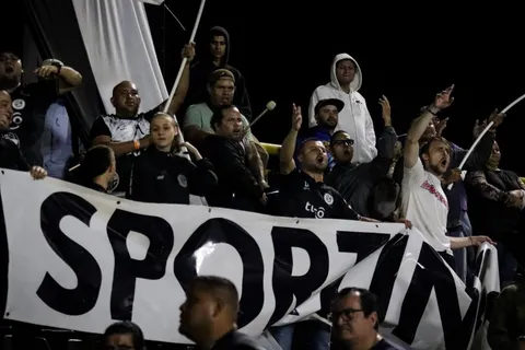 La invitación de Sporting FC a líderes de la barra de Los Angeles FC de la MLS