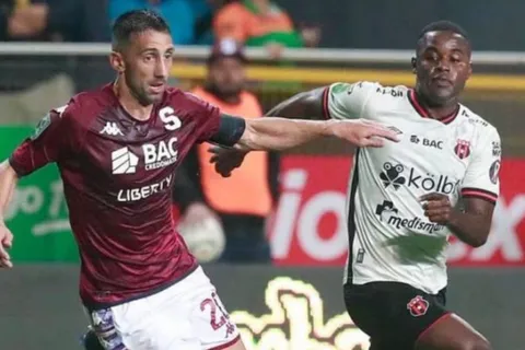 Saprissa vence a Alajuelense ante los ojos de Concacaf.