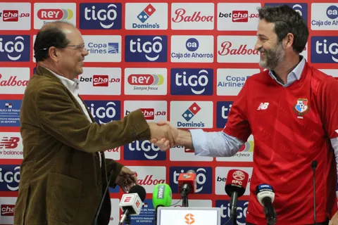 Fepafut habla de la posible salida de Thomas Christiansen de la Selección de Panamá