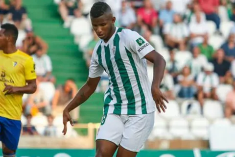 Fidel Escobar es pretendido por equipo en la segunda de España