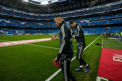 "¡Perdónalos Keylor, no saben lo que hacen!" El periodismo mundial se rindió ante el tico