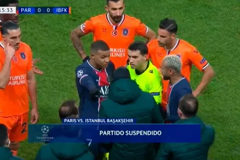 ¡Suspendido PSG-Basaksehir por racismo!