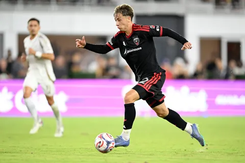 Nathan Ordaz, en acción con DC United.