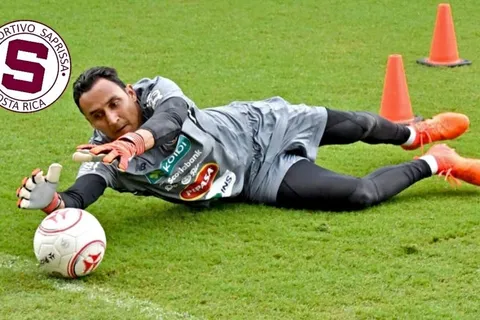 El Deportivo Saprissa tendría en sus filas al nuevo Keylor Navas