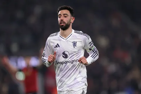 El gesto de Bruno Fernandes tras su suplencia: dio «me gusta» a una publicación sobre lealtad