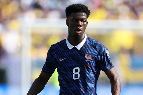 aurelien tchoaumeni-francia-paraguay-mundial 2026