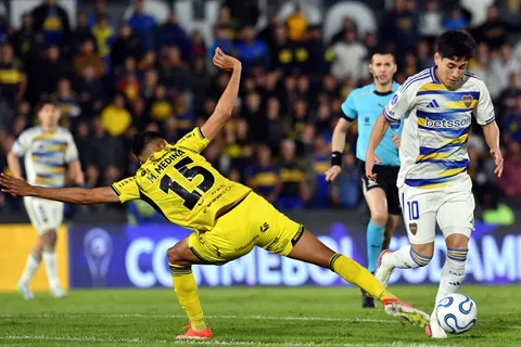 Liverpool fue vinculado con Tomás Aranda: Boca no recibió una oferta formal y proyecta su vuelta en 2027