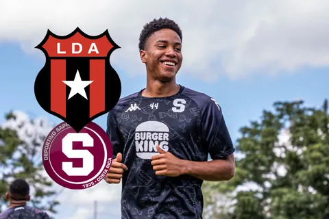 “Están negociando”: se fue mal de Saprissa y ahora Alajuelense acelera para llevarse a Maikell McDonald