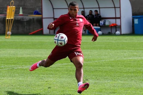 Rigoberto Rivas debutó en la Serie B con el Reggina