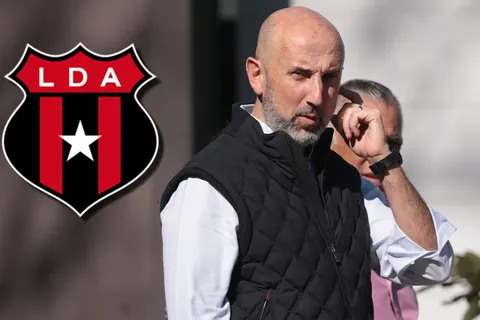Osael Maroto buscaría a otro personaje de Alajuelense. (Foto: La Teja)