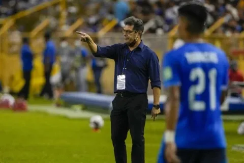 Hugo Pérez sobre los empates de El Salvador: "No entraré en pánico"