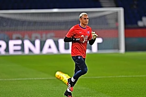Keylor Navas regresó a la titularidad y PSG consiguió su primera victoria