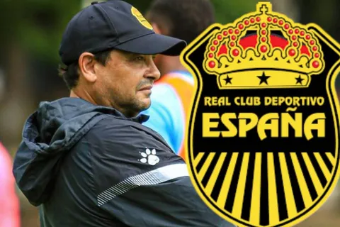 Jeaustin Campos lo borra de Real España y ahora se convierte en rival directo: "No sirve para nada"