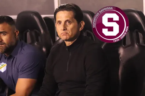Ronald González habló de lo complicado que es jugar en el Ricardo Saprissa