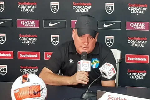 Para Olivera fue uno de los peores partidos de Comunicaciones