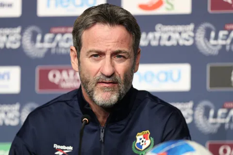 Thomas Christiansen se molestó por la falta de concentración de Panamá vs México