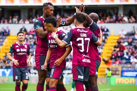 Saprissa suma un refuerzo para la recta final.