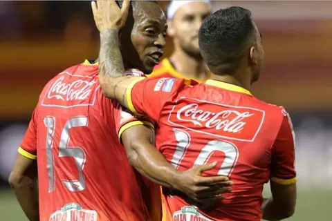 Junior Díaz anotó este golazo para la victoria de Herediano