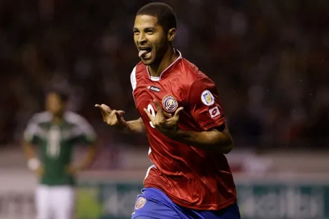 Álvaro Saborío supera a Carlos Tévez  en lista de goleadores activos de latinoamérica