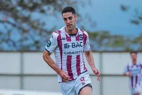 Sabin Merino fue muy criticado por el gol errado.