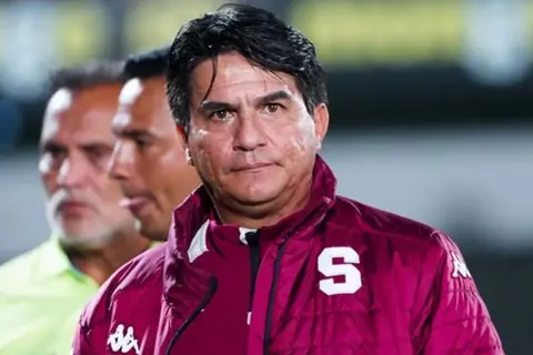 "No llegará": Saprissa recibe la noticia que Vladimir Quesada no esperaba a días del cierre del mercado de fichajes