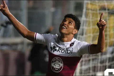 Saprissa derrotó 1-0 a Motagua con gol de Johan Venegas