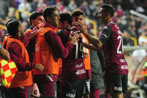 Saprissa cerca de quedarse con el 10 que tanto quería.