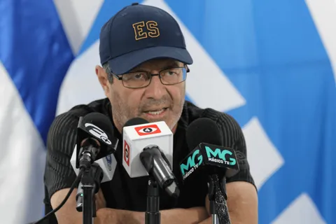 Hugo Pérez sobre la indisciplina en La Selecta: "El salvadoreño tiene talento, pero problemas de hábitos"