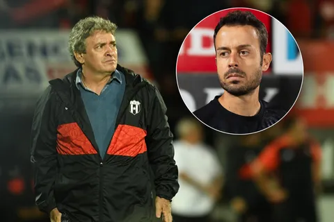 Machillo Ramírez se lamenta: el fichaje estelar que se aleja de Alajuelense con la salida de Javier Santamaría