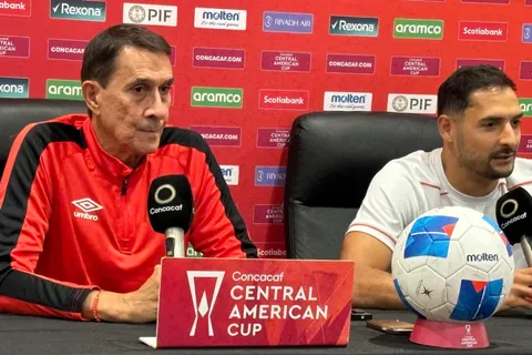 “Difiere mucho”: Celso Borges revela una intimidad de Guimaraes antes de la final de la Copa Centroamericana