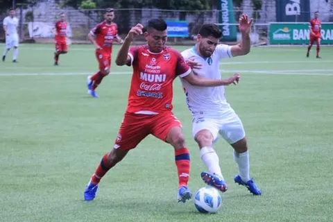 Nuevas disposiciones presidenciales afectarán al futbol de Guatemala