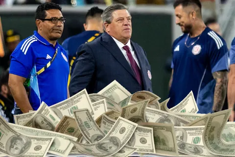 Piojo Herrera no lo puede creer: el dinero que perdió Costa Rica al ser eliminada por Estados Unidos en los cuartos de final de la Copa de Oro