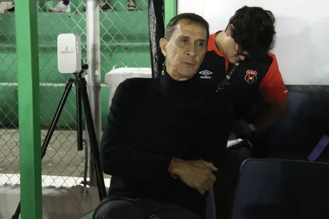 Alexandre Guimarães fue muy polémico con sus dichos.