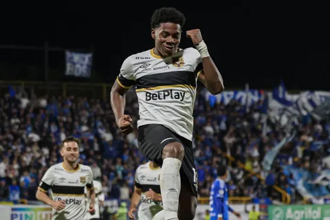 "Toda Centroamérica": en Colombia alucinan con Dereck Moncada por lo que le hizo al Millonarios y Honduras se pone en el mapa