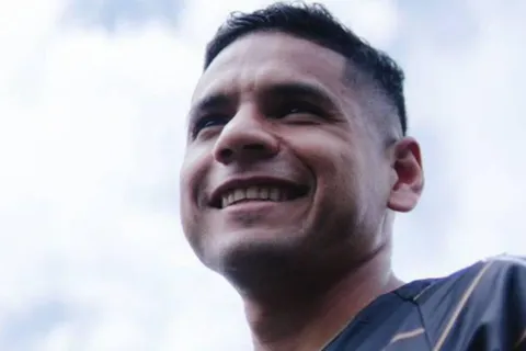 Carlos Pineda no se contuvo más y responde a todo Olimpia por qué se fue al Sporting San José