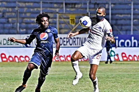 Olimpia pegó como visitante a Motagua en la ida de la final del Apertura 2020