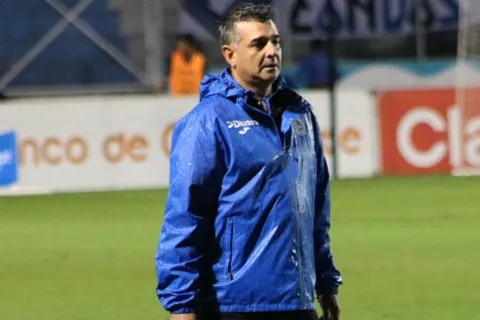 ¿Mal arbitraje en el Motagua vs Marathón? Diego Vásquez respondió a Salomón Nazar