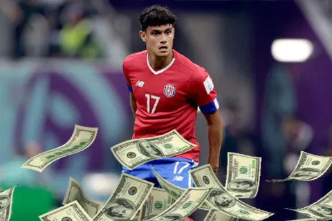 El dinero que deberán pagar Saprissa y Alajuelense por Yeltsin Tejeda