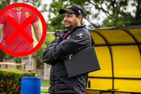 Error de novato: Jeaustin Campos no perdona y separa a jugador de Real España