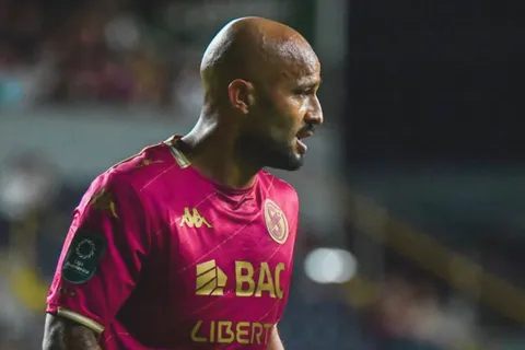 Giro radical para su carrera: Saprissa le haría esta propuesta a Ricardo Blanco tras el Clausura 2026