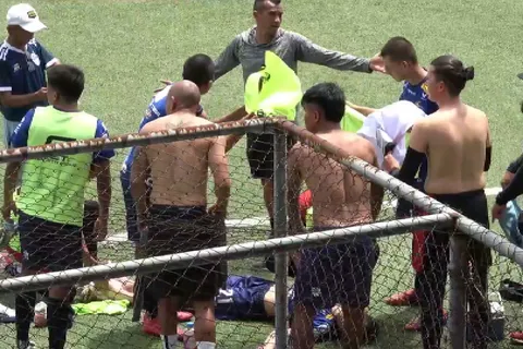 ¡Preocupante! Partido del futbol de Guatemala estuvo cerca de terminar en tragedia