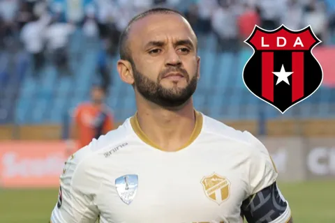 Comunicaciones no se achica: la dura advertencia de José Contreras a Alajuelense