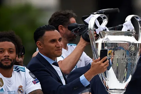 Keylor Navas destaca en selecto XI de jugadores con más títulos de Champions