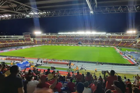 Panamá es invencible en el Rommel Fernández ante El Salvador